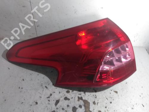 left-taillight-citroen-c5-iii-break-rw_-2008-2009-2010-2011-2012-2013-2014-2015-2016-2017-34585270 main image
