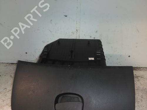 tailgate-renault-clio-iv-bh_-2012-2013-2014-2015-2016-2017-2018-2019-2020-2021-34595393 main image