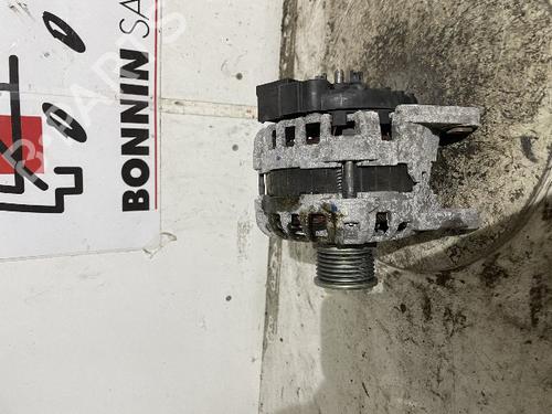 Used Alternator DACIA SANDERO II TCe 90 (B8M1, B8MA, B8AC) (90 hp) 21120171