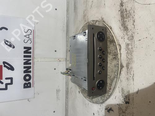 radio-renault-scenic-ii-jm01_-2003-2004-2005-2006-2007-2008-2009-2010-34590345 main image