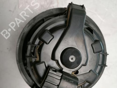 Used Heater blower motor Heater blower motor PEUGEOT 208 I (CA_, CC_) 1.4 HDi (68 hp) 34586324 34586324