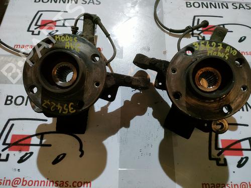 right-front-steering-knuckle-renault-modus-grand-modus-fjp0_-2004-34588041 main image