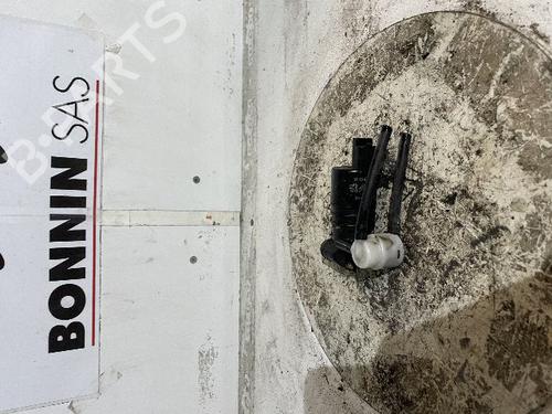 Used Washer pump PEUGEOT 3008 I MPV (0U_) 1.6 HDi (109 hp) 21545512