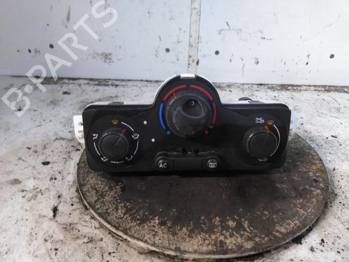 climate-control-renault-clio-iii-br01-cr01-2005-2006-2007-2008-2009-2010-2011-2012-2013-2014-34596018 main image