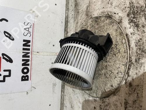 Used Heater blower motor FIAT 500 C (312_) 1.3 D Multijet (312CXE1A, 312AXE1A) (95 hp) 21120078