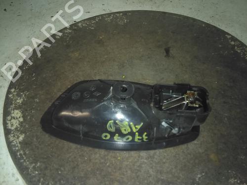 Used Rear right interior door handle Rear right interior door handle RENAULT SCÉNIC III (JZ0/1_) 1.9 dCi (JZ0J, JZ1J, JZ1K, JZ1S) (131 hp) 34600952 34600952