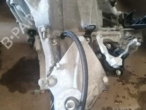 Used Gearbox RENAULT TWINGO II (CN0_) 1.5 dCi 90 (86 hp) 30303811