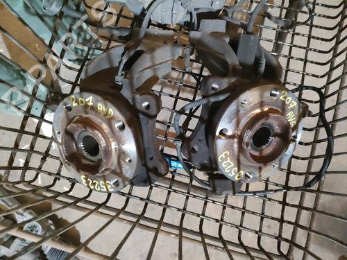 Used Right front steering knuckle Right front steering knuckle PEUGEOT 207 SW (WK_) 1.6 HDi (112 hp) 34587962 34587962