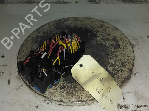 Used Engine control unit (ECU) Engine control unit (ECU) DACIA SANDERO II TCe 90 (B8M1, B8MA, B8AC) (90 hp) 34593908 34593908