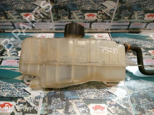 expansion-tank-renault-clio-iii-br01-cr01-2005-2006-2007-2008-2009-2010-2011-2012-2013-2014-34588525 main image