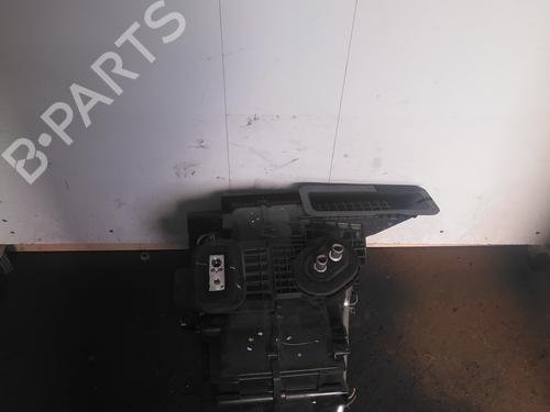 tailgate-renault-clio-iv-bh_-2012-2013-2014-2015-2016-2017-2018-2019-2020-2021-34594846 main image