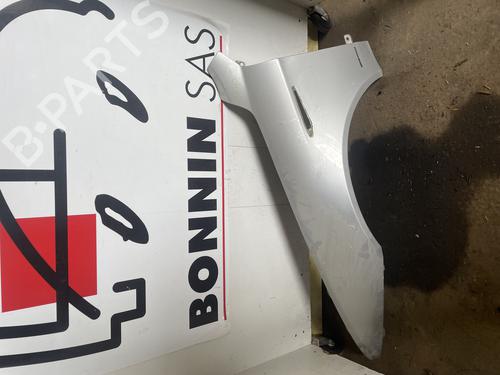 Used Left front fenders Left front fenders ALFA ROMEO 159 Sportwagon (939_) 2.4 JTDM (939BXD1B, 939BXD12) (200 hp) 34592098 34592098