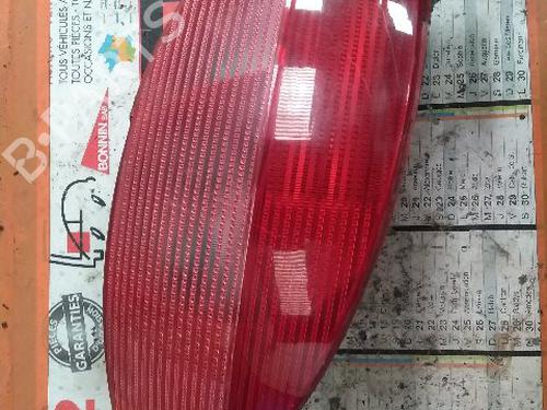 Used Left taillight PEUGEOT 206 Hatchback (2A/C) 1.4 i (75 hp) 20636528