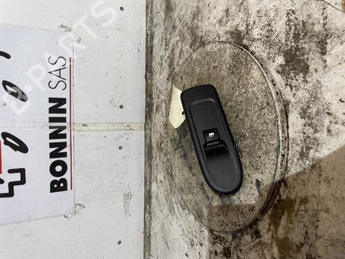 Used Switch CITROËN C3 II (SC_) 1.4 HDi 70 (SC8HZC, SC8HR0, SC8HP4) (68 hp) 22783851