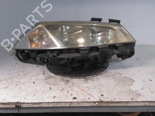 Used Right headlight Right headlight RENAULT MEGANE II (BM0/1_, CM0/1_) 1.9 dCi (BM0G, CM0G) (120 hp) 34599898 34599898