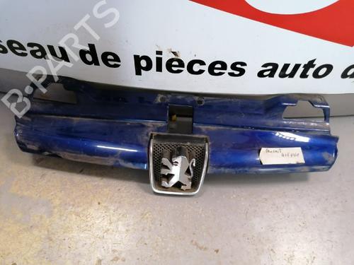 Used Grille PEUGEOT 406 (8B) 1.9 TD (94 hp) 20636097