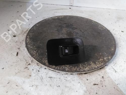 Used Right front window switch Right front window switch PEUGEOT BIPPER (AA_) 1.3 HDi 75 (75 hp) 34598863 34598863