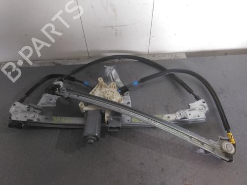 rudehejsemekanisme-hjre-foran-peugeot-607-9d-9u-2000-38341151 main image