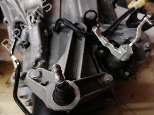 Gearbox RENAULT CLIO III (BR0/1, CR0/1) 1.5 dCi (BR17, CR17) | BP20638727M3 