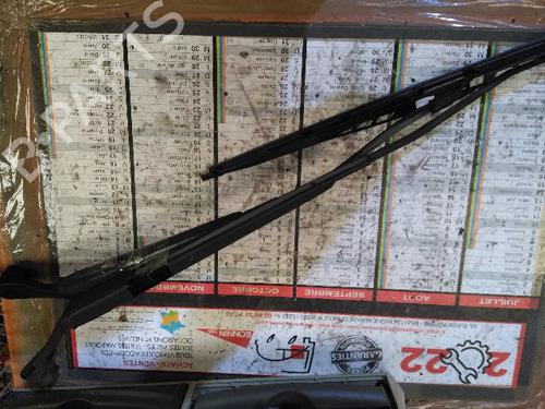 Used Front windshield wiper arm HYUNDAI GETZ (TB) 1.1 (67 hp) 20638737