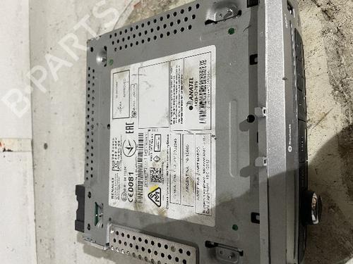 Used Radio RENAULT SCÉNIC III (JZ0/1_) 1.5 dCi (110 hp) 24133996