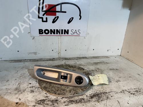 Used Right front window switch Right front window switch RENAULT CLIO II (BB_, CB_) 1.5 dCi (B/CB07) (65 hp) 34591044 34591044