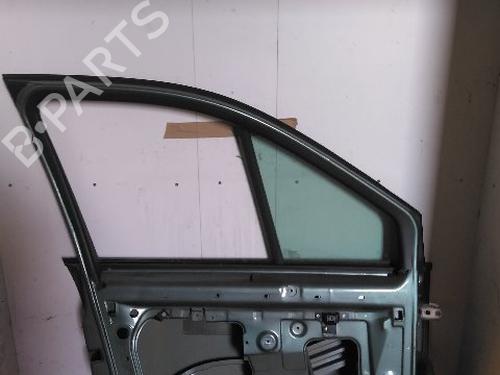 Used Left front door RENAULT SCÉNIC II (JM0/1_) 1.6 (JM0C, JM0J, JM1B) (113 hp) 26398111