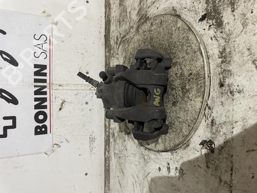 right-front-brake-caliper-dacia-sandero-ii-2012-34592377 main image