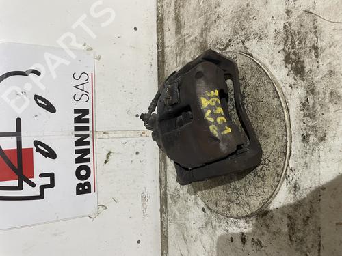 Used Right front brake caliper Right front brake caliper PEUGEOT 308 SW II (LC_, LJ_, LR_, LX_, L4_) 1.6 BlueHDi 120 (120 hp) 34592258 34592258