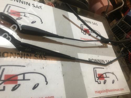Used Front windshield wiper arm Front windshield wiper arm 34587718 34587718