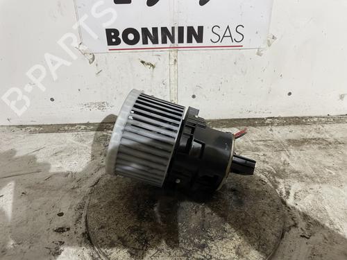 varmeblser-peugeot-308-sw-ii-lc_-lj_-lr_-lx_-l4_-2014-2015-2016-2017-2018-2019-2020-2021-34592262 main image