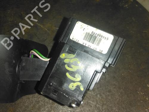 Used Steering column stalk Steering column stalk RENAULT CLIO II (BB_, CB_) 1.2 16V (BB05, BB0W, BB11, BB27, BB2T, BB2U, BB2V, CB05,... (75 hp) 34600414 34600414