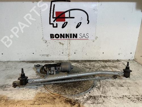 Used Front wiper motor DACIA DUSTER (HS_) 1.5 dCi (HSMC) (107 hp) 20638208