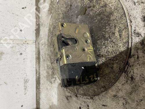 Used Front left lock PEUGEOT 206 Hatchback (2A/C) 1.4 HDi eco 70 (68 hp) 20635556