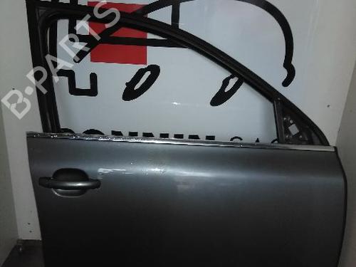 Used Right front door VW TOUAREG (7LA, 7L6, 7L7) 2.5 R5 TDI (174 hp) 22784467