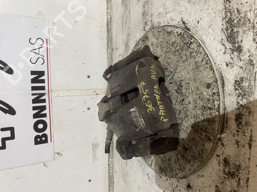 Used Right front brake caliper Right front brake caliper CITROËN BERLINGO / BERLINGO FIRST Box Body/MPV (M_) [1996-2011] 34590946 34590946