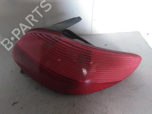 Used Right taillight PEUGEOT 206 Hatchback (2A/C) 1.4 i (75 hp) 27483951