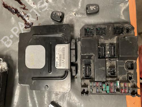 Used Engine control unit (ECU) Engine control unit (ECU) PEUGEOT 307 (3A/C) 2.0 HDi 110 (107 hp) 34589238 34589238