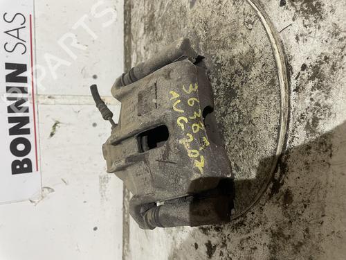 Used Right front brake caliper Right front brake caliper PEUGEOT 207 (WA_, WC_) 1.4 HDi (68 hp) 34592162 34592162