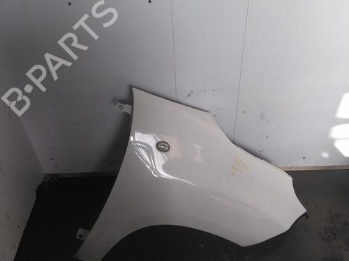 right-front-fenders-fiat-500l-351_-352_-2012-34595590 main image