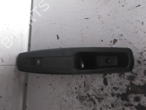 Used Right front window switch Right front window switch RENAULT SCÉNIC III (JZ0/1_) 1.5 dCi (110 hp) 34585990 34585990