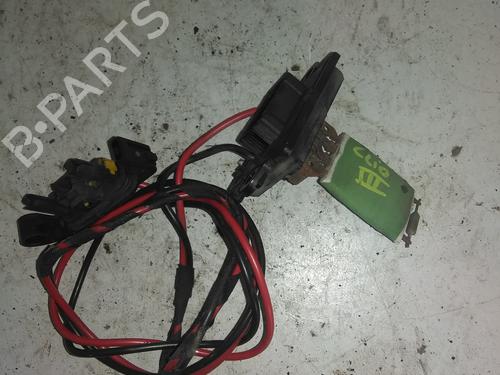 Varmeblæsermodstand Varmeblæsermodstand RENAULT CLIO III (BR0/1, CR0/1) 1.5 dCi (C/BR0G, C/BR1G) (68 hp) 34600575 34600575