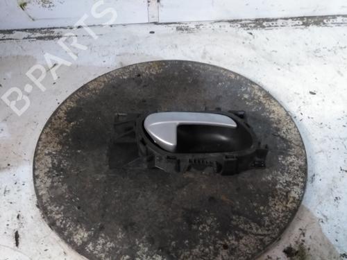Used Front left interior door handle Front left interior door handle PEUGEOT 207 (WA_, WC_) 1.4 HDi (68 hp) 34596677 34596677