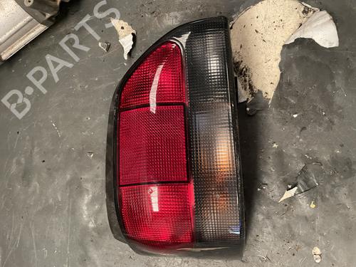 Farolim esquerdo Farolim esquerdo RENAULT CLIO I (B/C57_, 5/357_) 1.2 (5/357Y, 5/357K) (58 hp) 34589167 34589167