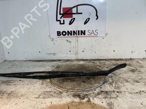 front-windshield-wiper-arm-dacia-duster-hs_-2010-2011-2012-2013-2014-2015-2016-2017-2018-34592801 main image