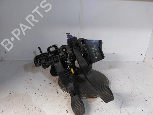 pedal-peugeot-bipper-aa_-2008-34598845 main image