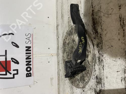 Used Pedal Pedal 34590731 34590731