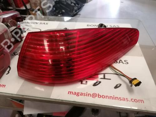 Used Right taillight PEUGEOT 607 (9D, 9U) 2.7 HDi 24V (204 hp) 26010789
