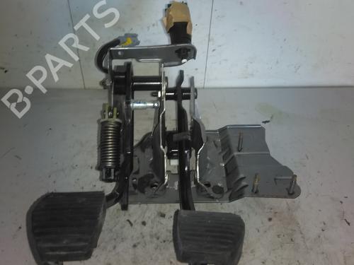 Used Pedal Pedal PEUGEOT 207 (WA_, WC_) 1.4 HDi (68 hp) 34602440 34602440