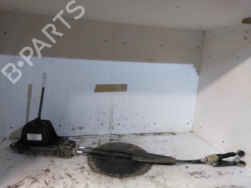 Used Gear lever Gear lever DACIA SANDERO II TCe 90 (B8M1, B8MA, B8AC) (90 hp) 34598048 34598048